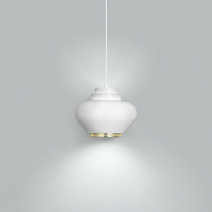 Artek/A333 Pendant Lamp “Turnip“/A333 ペンダント カブ/スチール/ホワイト塗装/ブラスメッキ 【納期】約3～4週間（メーカー欠品時を除く）