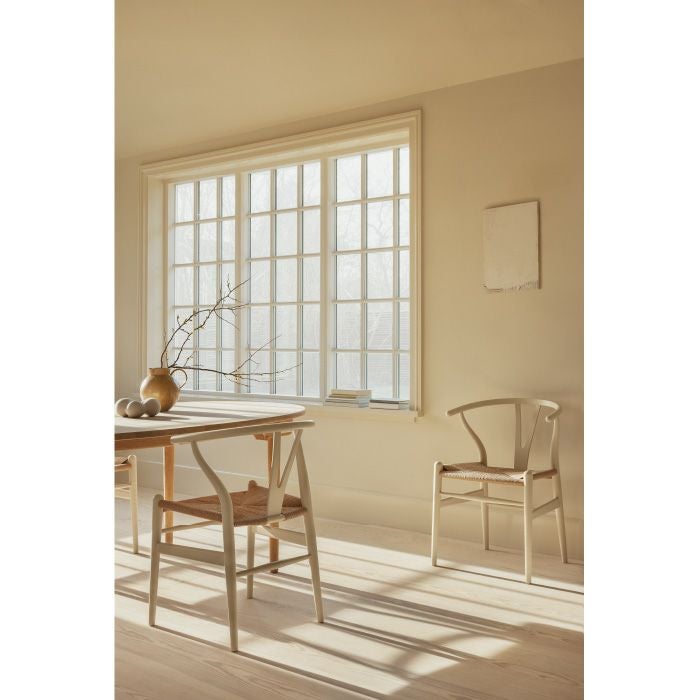 【カールハンセン別注Kvadratクッションプレゼント】CARL HANSEN & SON（カールハンセン&サン）/CH24/Yチェア（ワイチェア）/ウォールナット材/オイル仕上げ/ナチュラルペーパーコード 傷防止フェルト付