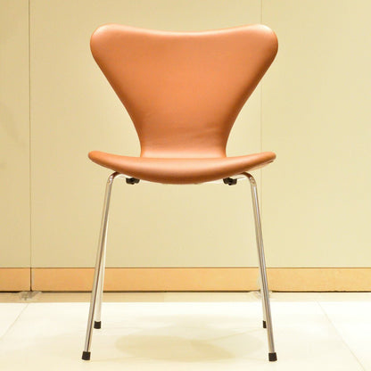 【店頭在庫品】FRITZ HANSEN（フリッツハンセン）/セブンチェア/3107フルパディング/エッセンシャルレザー（ウォールナット）/クローム脚/SH46