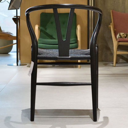 CARL HANSEN & SON（カールハンセン&サン）/CH24/Yチェア/オーク材/ブラック塗装（CHS soft）/ブラックペーパーコード （約7～8か月（受注生産品）