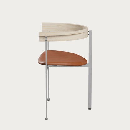 FRITZ HANSEN（フリッツハンセン）/PK11/アームチェア/ラッカー仕上げ無垢材 / アッシュ/グレースレザー / ウォルナット【納期】ご注文後確認