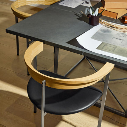 FRITZ HANSEN（フリッツハンセン）/PK11/アームチェア/ラッカー仕上げ無垢材 / アッシュ/グレースレザー / ウォルナット【納期】ご注文後確認