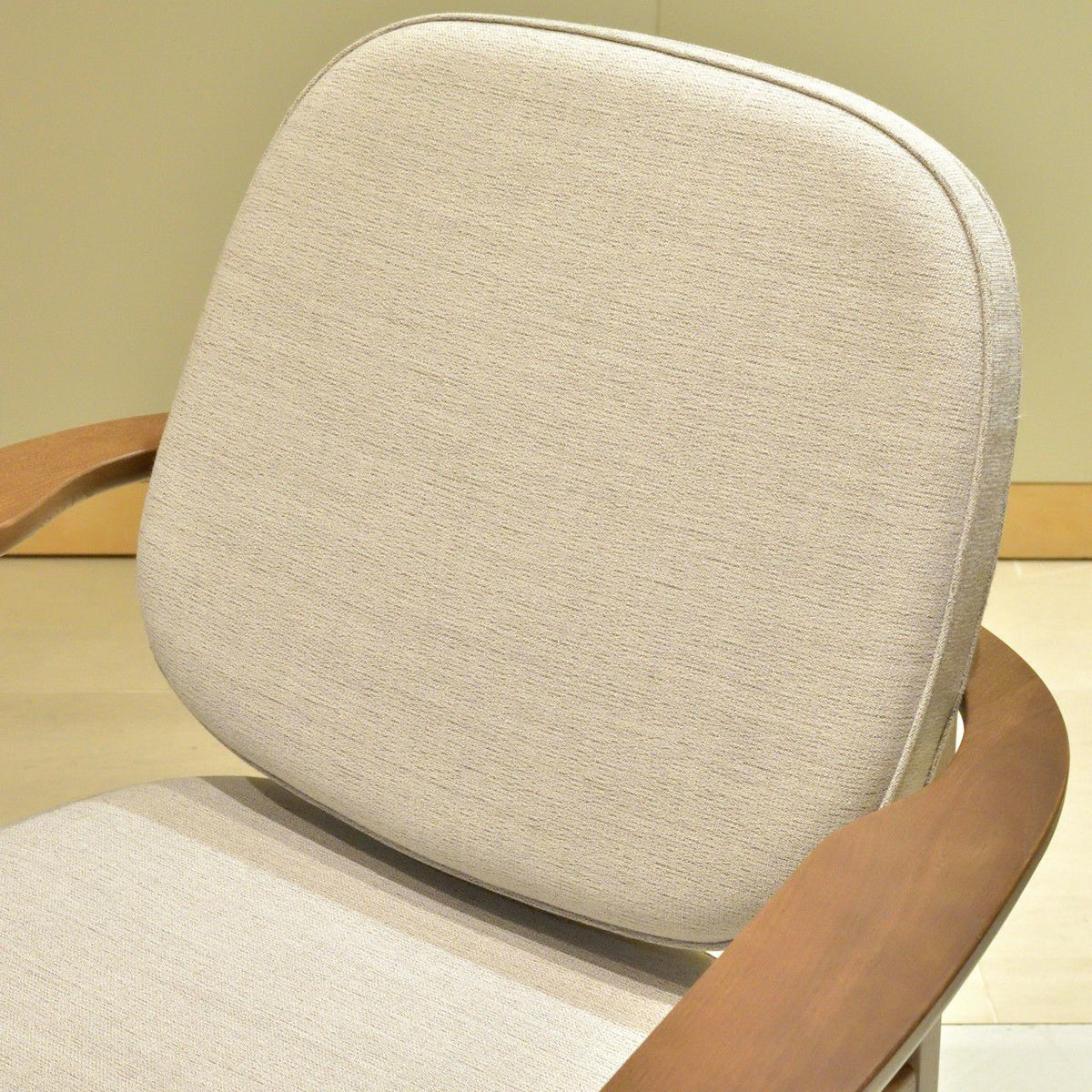 【店頭在庫品】FRITZ HANSEN（フリッツハンセン）/FRED（フレッド）/JH97/ラウンジチェア/ウォルナットステインドオーク/クリスチャンハウン ベージュ 1121
