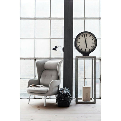 FRITZ HANSEN（フリッツハンセン）/Ro/JH1/Fiord / ブラック (981)/アルミニウム / サテン仕上げ - マット【納期】ご注文後確認