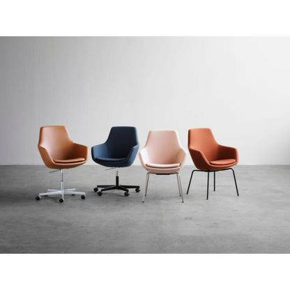 FRITZ HANSEN（フリッツハンセン）/LITTLE GIRAFFEリトルジラフ/チェア/3201/エッセンシャルレザー / ラーバ/Steel / 仕上げスチール, クローム仕上げ - ハイグロス【納期】ご注文後確認