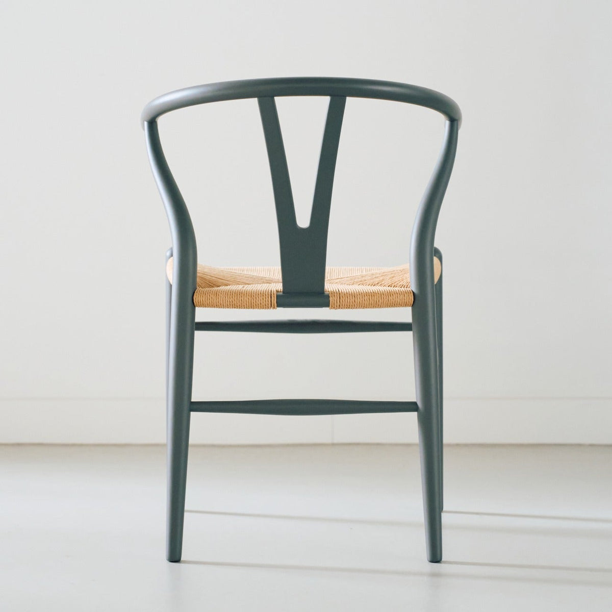【カールハンセン別注Kvadratクッションプレゼント】CARL HANSEN & SON（カールハンセン&サン）/CH24/Yチェア（ワイチェア）/ビーチ材/SOFT/アンスラサイトグレー/ナチュラルペーパーコード【納期】ご注文後確認