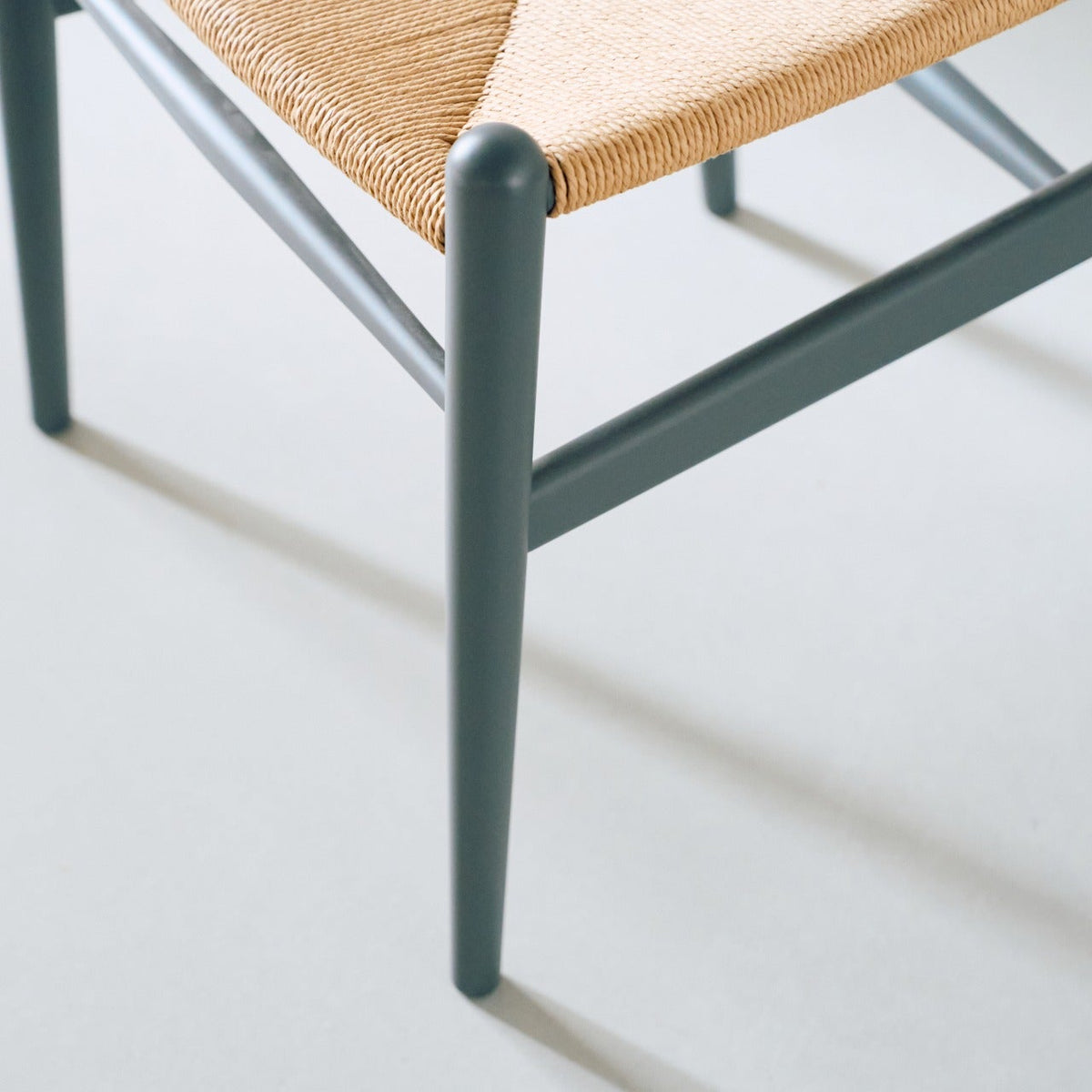 【カールハンセン別注Kvadratクッションプレゼント】CARL HANSEN & SON（カールハンセン&サン）/CH24/Yチェア（ワイチェア）/ビーチ材/SOFT/アンスラサイトグレー/ナチュラルペーパーコード【納期】ご注文後確認