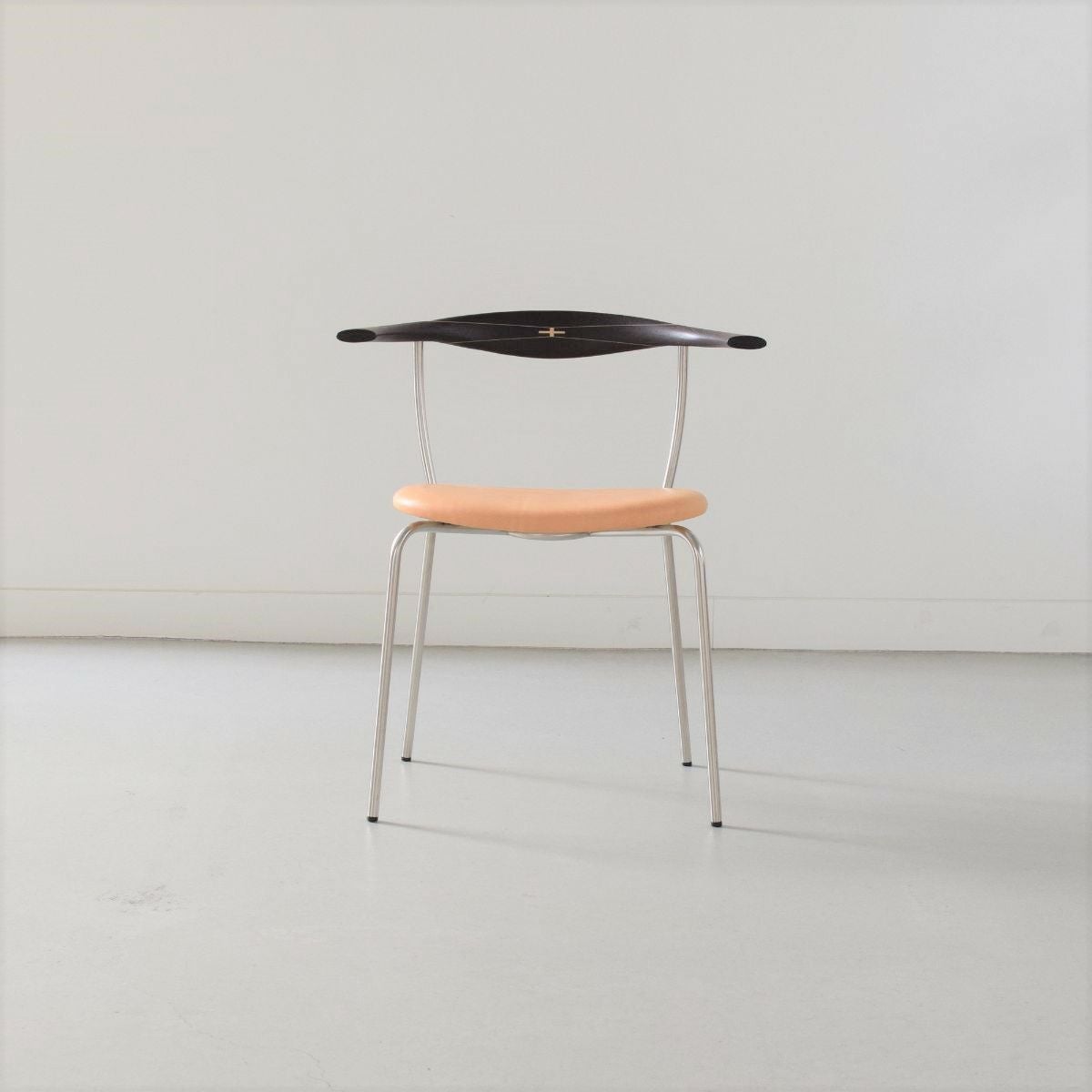 【店頭在庫品】PP Mobler（PPモブラー）/PP701/ミニマルチェア/ウェンジ材/オイル仕上げ/アニリンレザー/スタンダードレザー　ナチュラル