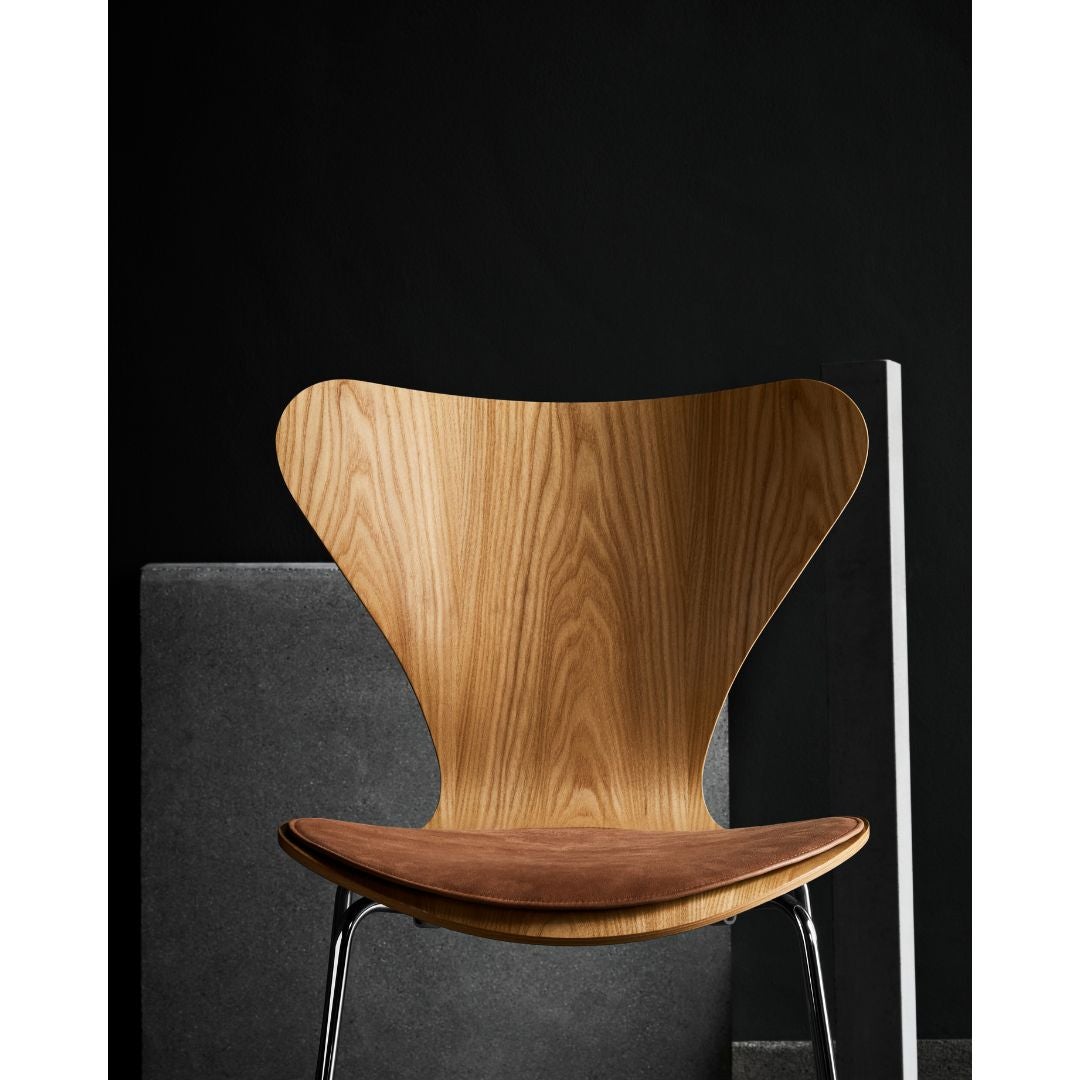 FRITZ HANSEN（フリッツハンセン）/セブンチェア/3107/カラードアッシュ / アッシュ, ホワイト (105)/Steel / 仕上げスチール, クローム仕上げ - ハイグロス