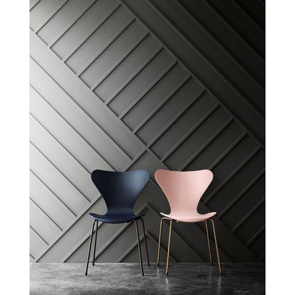 FRITZ HANSEN（フリッツハンセン）/セブンチェア/3107/カラードアッシュ / アッシュ, ホワイト (105)/Steel / 仕上げスチール, クローム仕上げ - ハイグロス