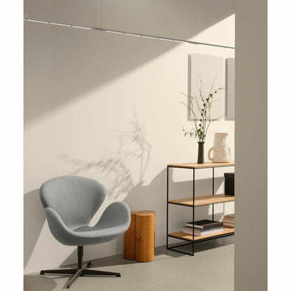 FRITZ HANSEN（フリッツハンセン）/スワン/3320/エッセンシャルレザー / ブラック/アルミニウム / サテン仕上げ - マット
