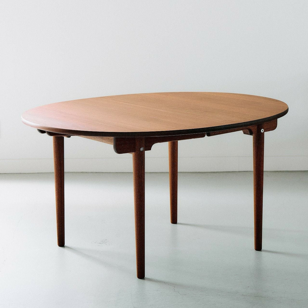 【店頭在庫品】CARL HANSEN & SON（カールハンセン&サン）/CH337/ダイニングテーブル/マホガニー材/オイル仕上げ