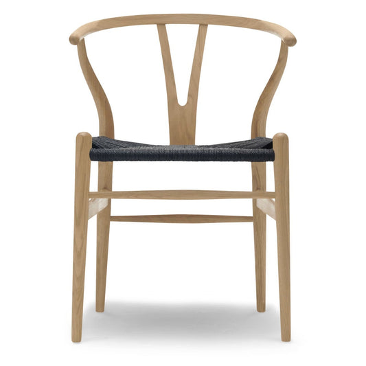 【カールハンセン別注Kvadratクッションプレゼント】CARL HANSEN & SON（カールハンセン&サン）/CH24/Yチェア（ワイチェア）/オーク材/ソープ仕上げ/ブラックペーパーコード/SH43【納期】ご注文後確認 傷防止フェルト付