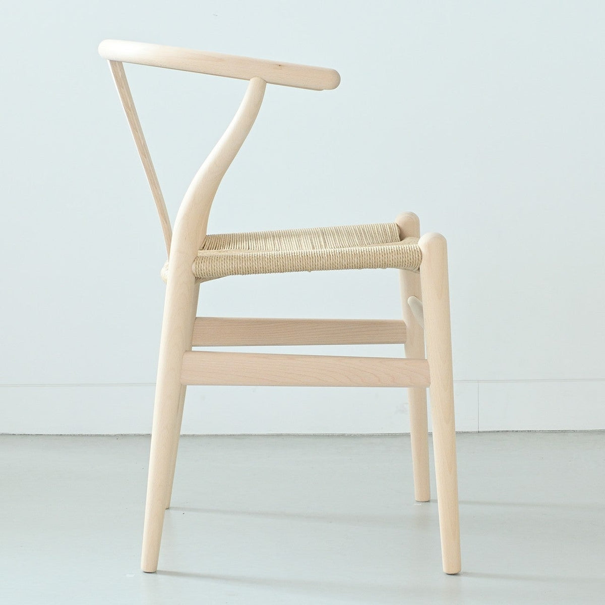 【カールハンセン別注Kvadratクッションプレゼント】CARL HANSEN & SON（カールハンセン&サン）/CH24/Yチェア（ワイチェア）/ビーチ材/ソープ仕上げ/ナチュラルペーパーコード/SH45/【シリアルNo.1773596】/【実物画像】 傷防止フェルト付