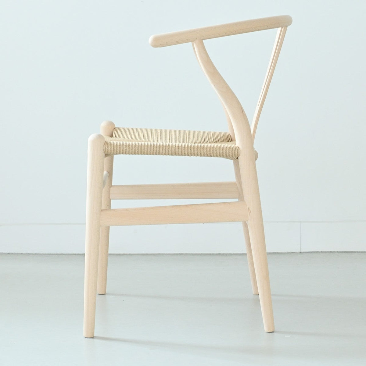 【カールハンセン別注Kvadratクッションプレゼント】CARL HANSEN & SON（カールハンセン&サン）/CH24/Yチェア（ワイチェア）/ビーチ材/ソープ仕上げ/ナチュラルペーパーコード/SH45/【シリアルNo.1773616】/【実物画像】 傷防止フェルト付