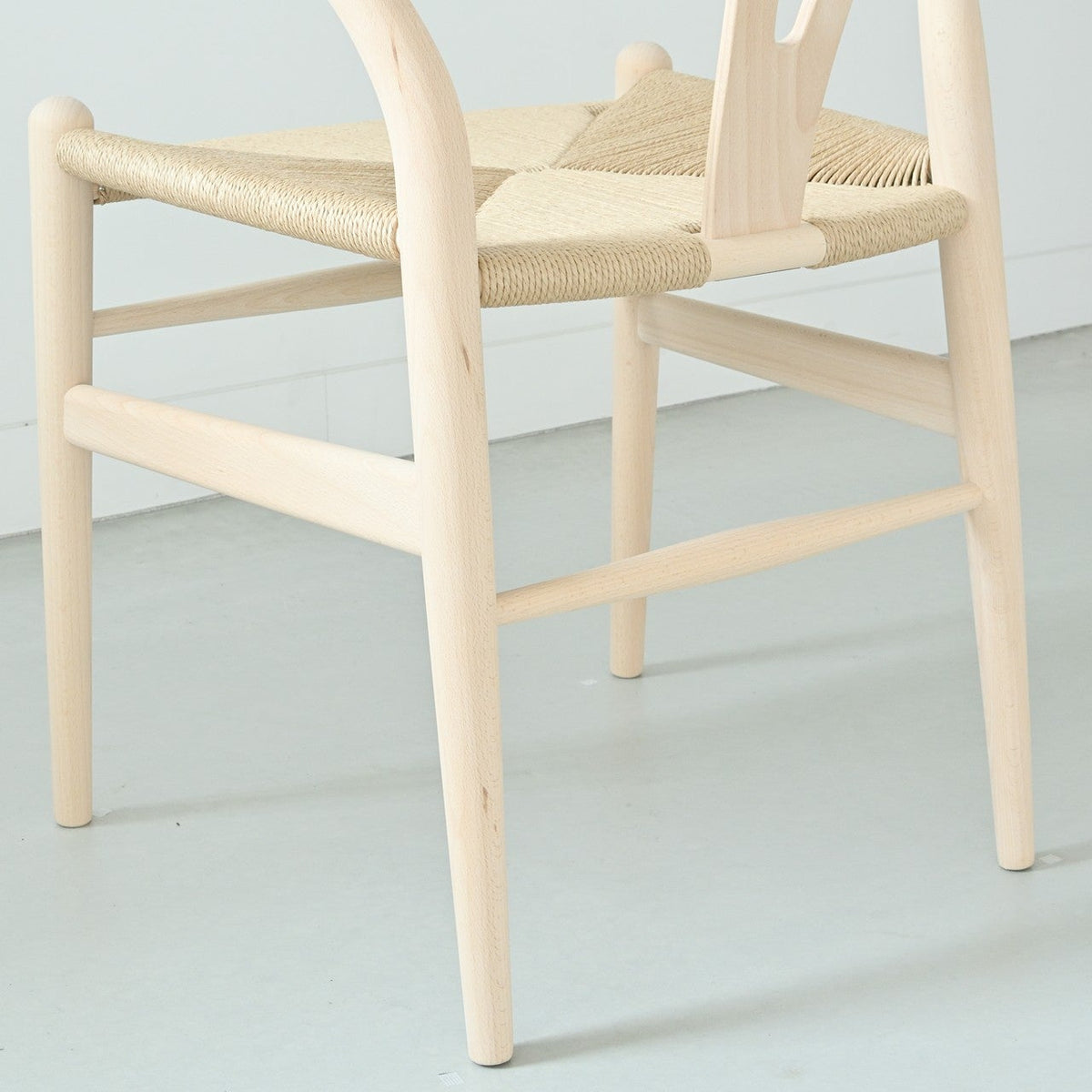 【カールハンセン別注Kvadratクッションプレゼント】CARL HANSEN & SON（カールハンセン&サン）/CH24/Yチェア（ワイチェア）/ビーチ材/ソープ仕上げ/ナチュラルペーパーコード/SH45/【シリアルNo.1773616】/【実物画像】 傷防止フェルト付