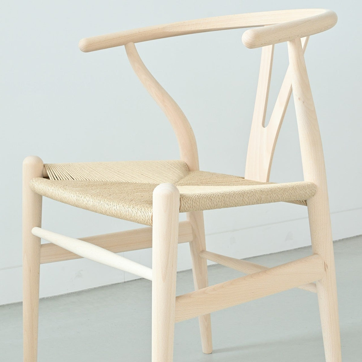 【カールハンセン別注Kvadratクッションプレゼント】CARL HANSEN & SON（カールハンセン&サン）/CH24/Yチェア（ワイチェア）/ビーチ材/ソープ仕上げ/ナチュラルペーパーコード/SH45/【シリアルNo.1773616】/【実物画像】 傷防止フェルト付