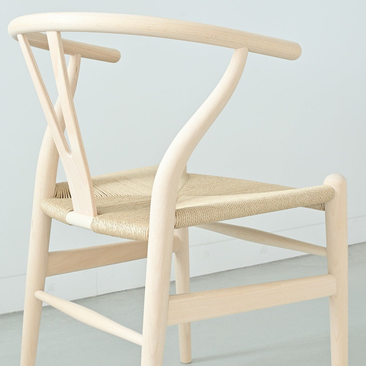 【カールハンセン別注Kvadratクッションプレゼント】CARL HANSEN & SON（カールハンセン&サン）/CH24/Yチェア（ワイチェア）/ビーチ材/ソープ仕上げ/ナチュラルペーパーコード/SH45/【シリアルNo.1773616】/【実物画像】 傷防止フェルト付