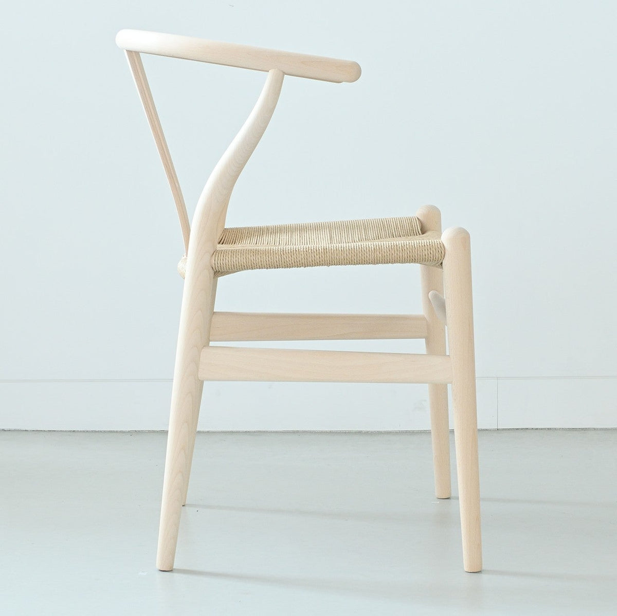 【カールハンセン別注Kvadratクッションプレゼント】CARL HANSEN & SON（カールハンセン&サン）/CH24/Yチェア（ワイチェア）/ビーチ材/ソープ仕上げ/ナチュラルペーパーコード/SH45/【シリアルNo.1789897】/【実物画像】 傷防止フェルト付
