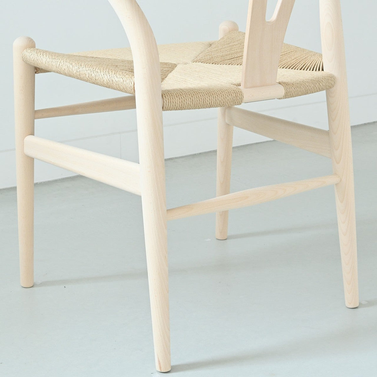 【カールハンセン別注Kvadratクッションプレゼント】CARL HANSEN & SON（カールハンセン&サン）/CH24/Yチェア（ワイチェア）/ビーチ材/ソープ仕上げ/ナチュラルペーパーコード/SH45/【シリアルNo.1789897】/【実物画像】 傷防止フェルト付