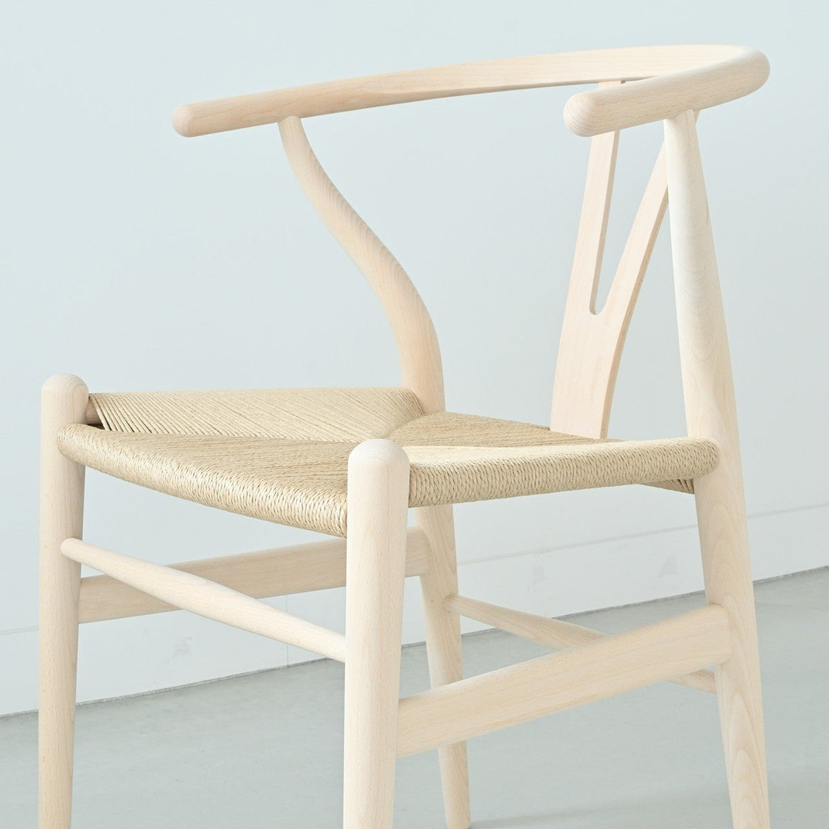 【カールハンセン別注Kvadratクッションプレゼント】CARL HANSEN & SON（カールハンセン&サン）/CH24/Yチェア（ワイチェア）/ビーチ材/ソープ仕上げ/ナチュラルペーパーコード/SH45/【シリアルNo.1789897】/【実物画像】 傷防止フェルト付