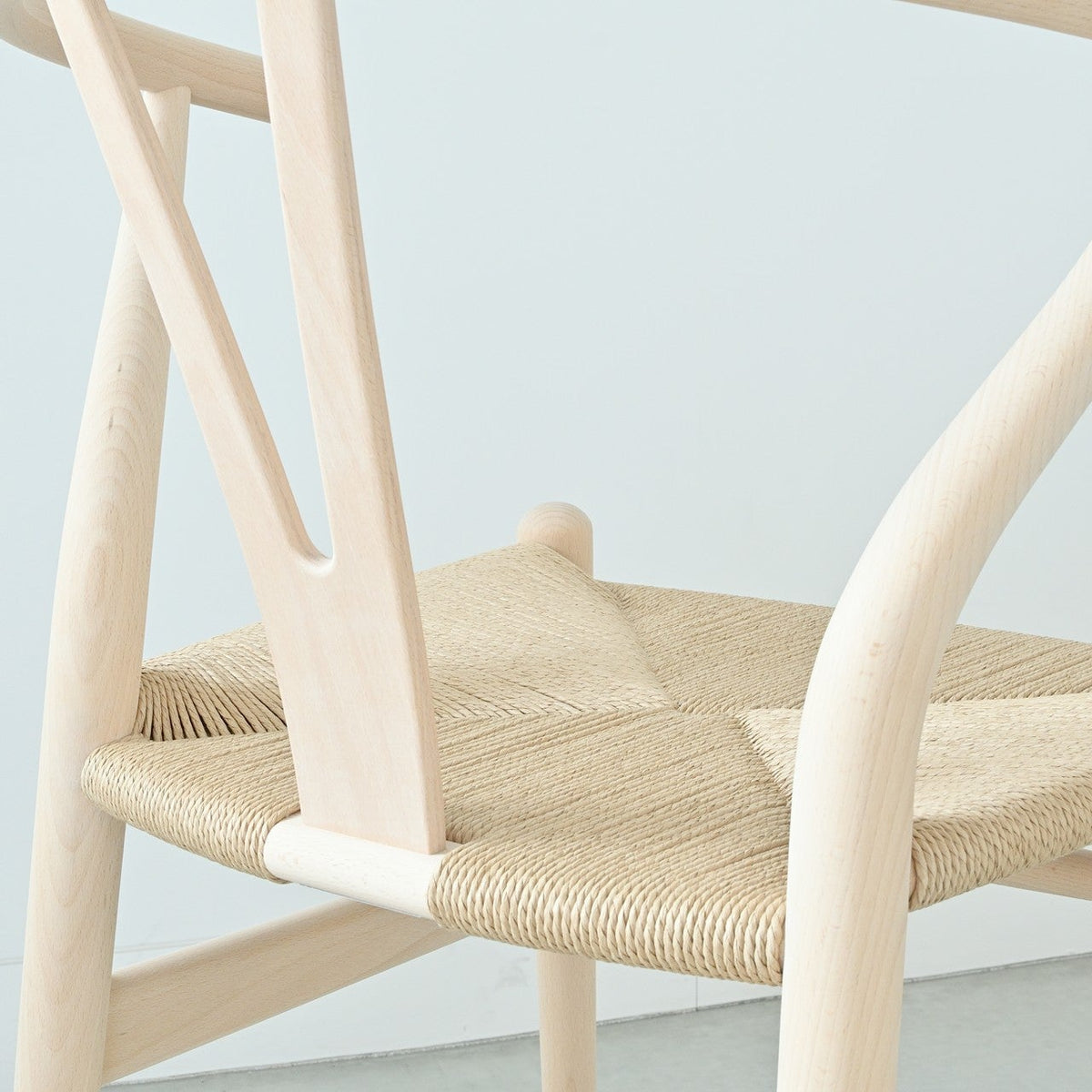 【カールハンセン別注Kvadratクッションプレゼント】CARL HANSEN & SON（カールハンセン&サン）/CH24/Yチェア（ワイチェア）/ビーチ材/ソープ仕上げ/ナチュラルペーパーコード/SH45/【シリアルNo.1789897】/【実物画像】 傷防止フェルト付