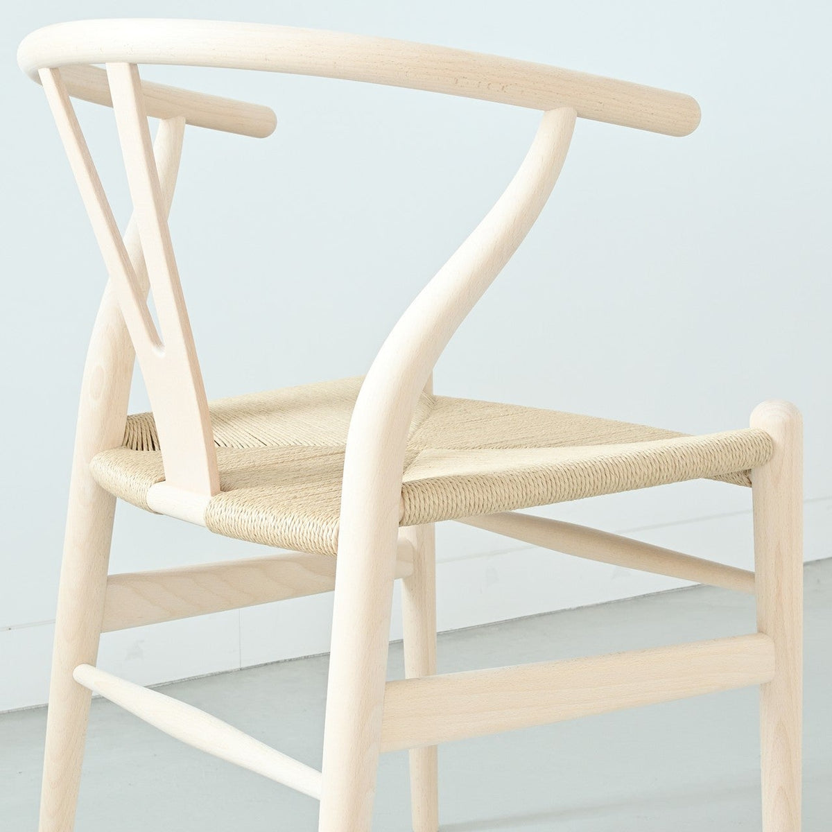 【カールハンセン別注Kvadratクッションプレゼント】CARL HANSEN & SON（カールハンセン&サン）/CH24/Yチェア（ワイチェア）/ビーチ材/ソープ仕上げ/ナチュラルペーパーコード/SH45/【シリアルNo.1789898】/【実物画像】 傷防止フェルト付