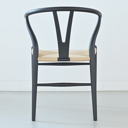 【カールハンセン別注Kvadratクッションプレゼント】CARL HANSEN & SON（カールハンセン&サン）/CH24/Yチェア（ワイチェア）/ビーチ材/SOFT BLACK仕上げ/ナチュラルペーパーコード/SH45/【シリアルNo.1782578】/【実物画像】 傷防止フェルト付