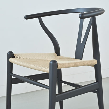 【カールハンセン別注Kvadratクッションプレゼント】CARL HANSEN & SON（カールハンセン&サン）/CH24/Yチェア（ワイチェア）/ビーチ材/SOFT BLACK仕上げ/ナチュラルペーパーコード/SH45/【シリアルNo.1782578】/【実物画像】 傷防止フェルト付