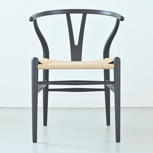 【カールハンセン別注Kvadratクッションプレゼント】CARL HANSEN & SON（カールハンセン&サン）/CH24/Yチェア（ワイチェア）/ビーチ材/SOFT BLACK仕上げ/ナチュラルペーパーコード/SH45/【シリアルNo.1782581】/【実物画像】 傷防止フェルト付