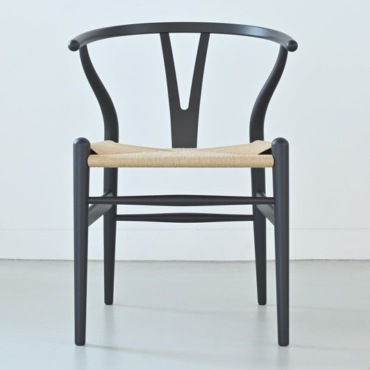 【カールハンセン別注Kvadratクッションプレゼント】CARL HANSEN & SON（カールハンセン&サン）/CH24/Yチェア（ワイチェア）/ビーチ材/SOFT BLACK仕上げ/ナチュラルペーパーコード/SH45/【シリアルNo.1782619】/【実物画像】 傷防止フェルト付