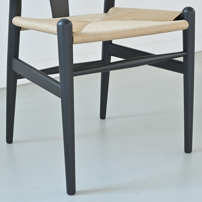 【カールハンセン別注Kvadratクッションプレゼント】CARL HANSEN & SON（カールハンセン&サン）/CH24/Yチェア（ワイチェア）/ビーチ材/SOFT BLACK仕上げ/ナチュラルペーパーコード/SH45/【シリアルNo.1782619】/【実物画像】 傷防止フェルト付