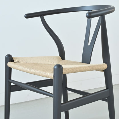 【カールハンセン別注Kvadratクッションプレゼント】CARL HANSEN & SON（カールハンセン&サン）/CH24/Yチェア（ワイチェア）/ビーチ材/SOFT BLACK仕上げ/ナチュラルペーパーコード/SH45/【シリアルNo.1782619】/【実物画像】 傷防止フェルト付