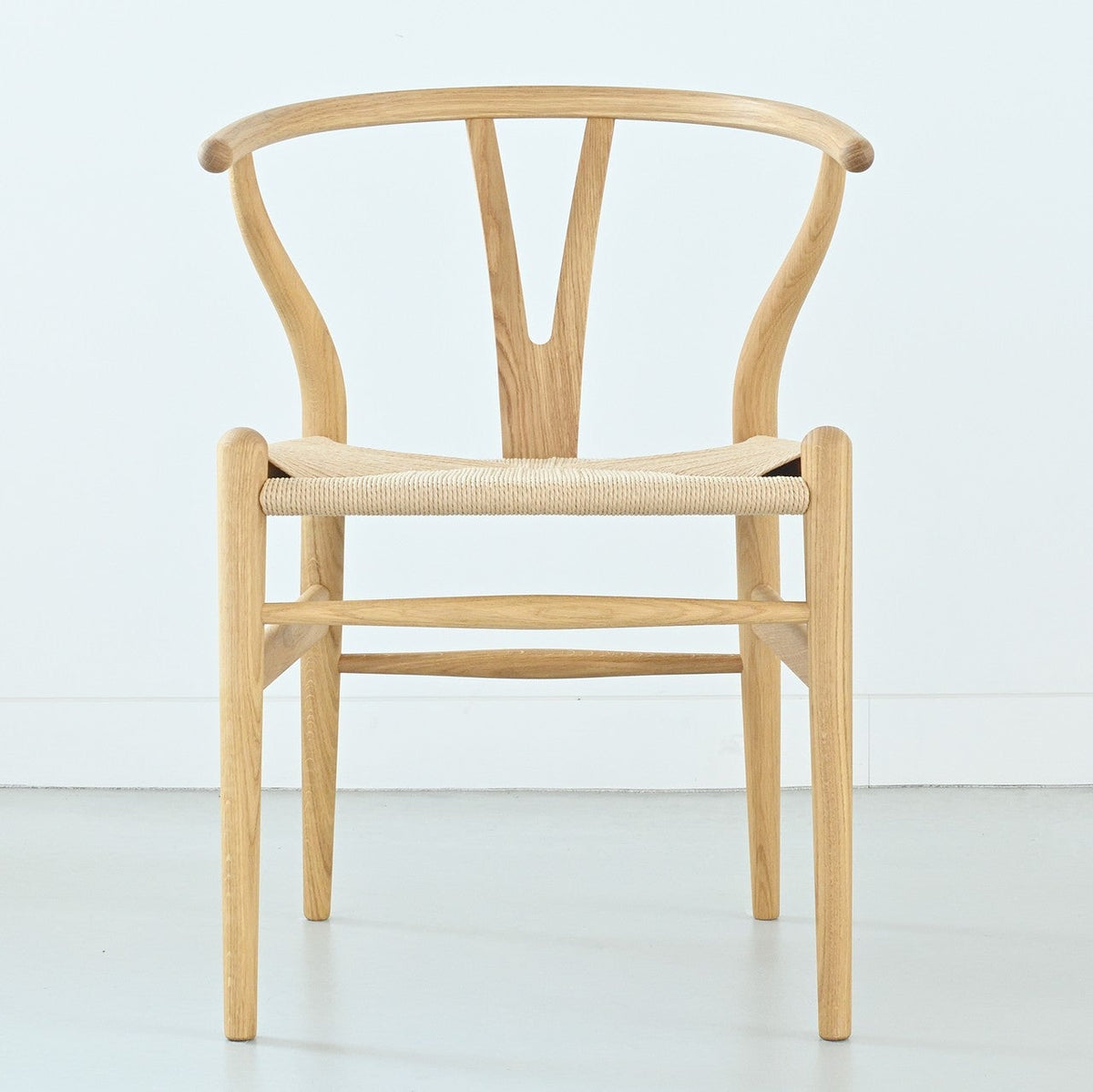 【カールハンセン別注Kvadratクッションプレゼント】CARL HANSEN & SON（カールハンセン&サン）/CH24/Yチェア（ワイチェア）/オーク材/オイル仕上げ/ナチュラルペーパーコード/SH45/【シリアルNo.1748650】/【実物画像】 傷防止フェルト付