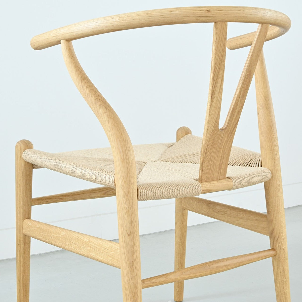 【カールハンセン別注Kvadratクッションプレゼント】CARL HANSEN & SON（カールハンセン&サン）/CH24/Yチェア（ワイチェア）/オーク材/オイル仕上げ/ナチュラルペーパーコード/SH45/【シリアルNo.1748650】/【実物画像】 傷防止フェルト付