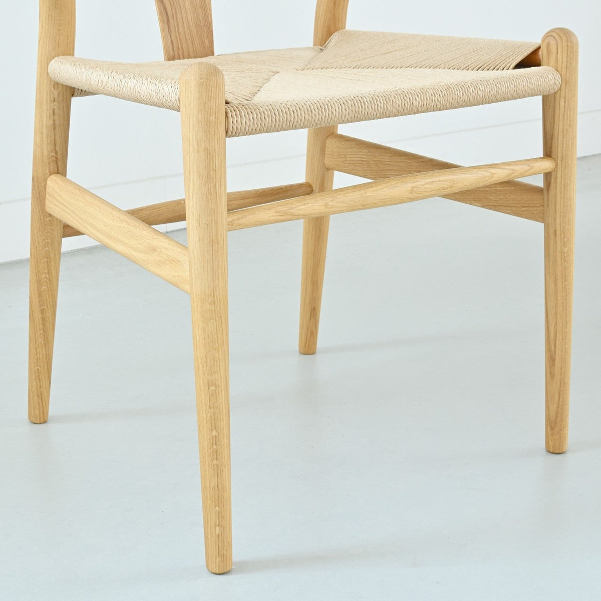 【カールハンセン別注Kvadratクッションプレゼント】CARL HANSEN & SON（カールハンセン&サン）/CH24/Yチェア（ワイチェア）/オーク材/オイル仕上げ/ナチュラルペーパーコード/SH45/【シリアルNo.1748650】/【実物画像】 傷防止フェルト付
