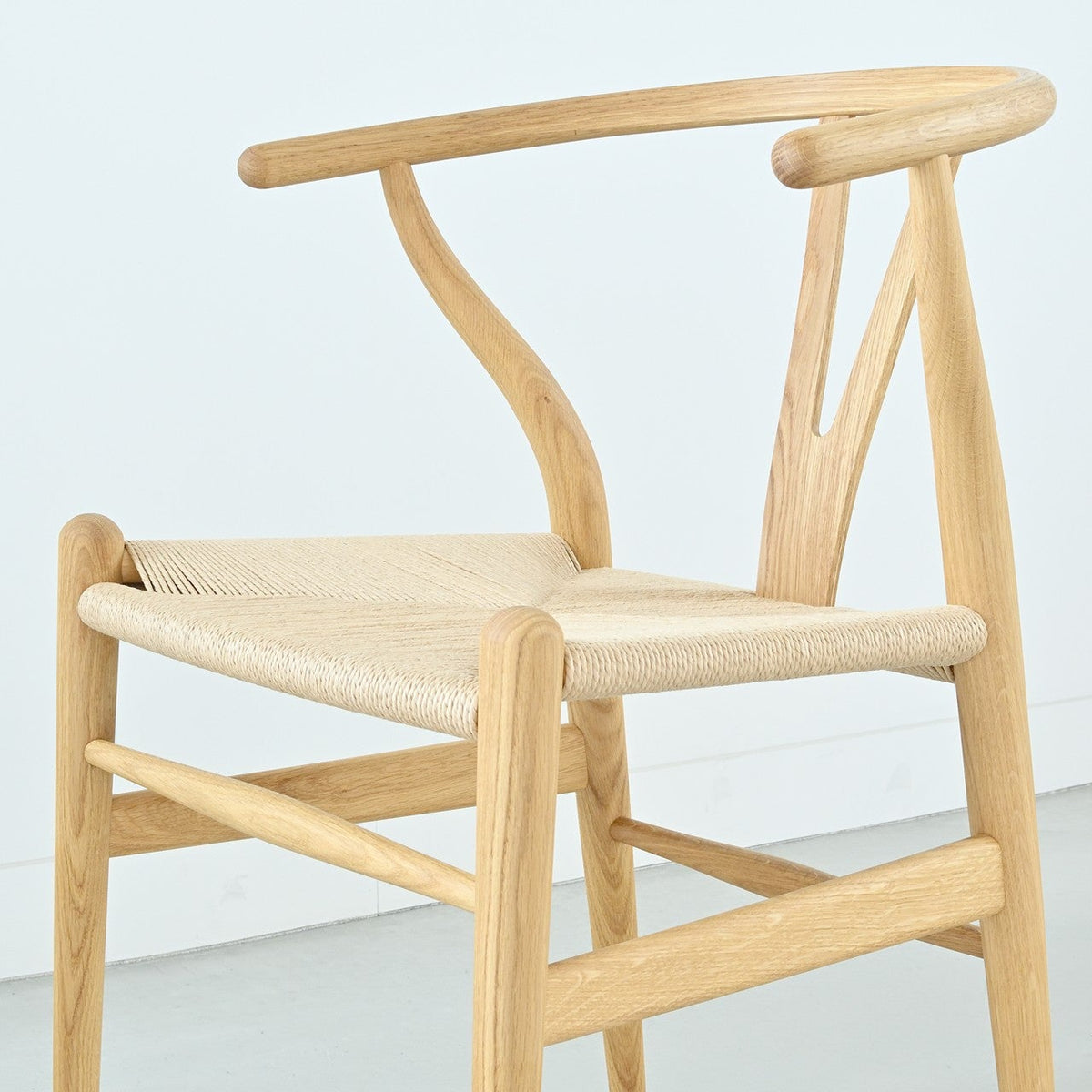 【カールハンセン別注Kvadratクッションプレゼント】CARL HANSEN & SON（カールハンセン&サン）/CH24/Yチェア（ワイチェア）/オーク材/オイル仕上げ/ナチュラルペーパーコード/SH45/【シリアルNo.1748650】/【実物画像】 傷防止フェルト付
