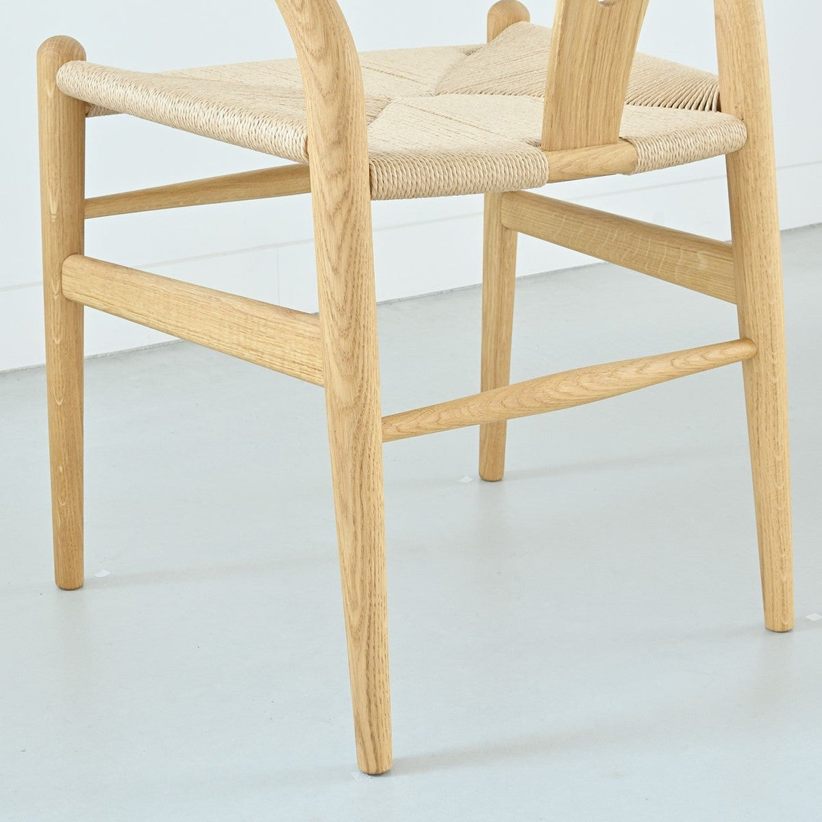 【カールハンセン別注Kvadratクッションプレゼント】CARL HANSEN & SON（カールハンセン&サン）/CH24/Yチェア（ワイチェア）/オーク材/オイル仕上げ/ナチュラルペーパーコード/SH45/【シリアルNo.1748651】/【実物画像】 傷防止フェルト付