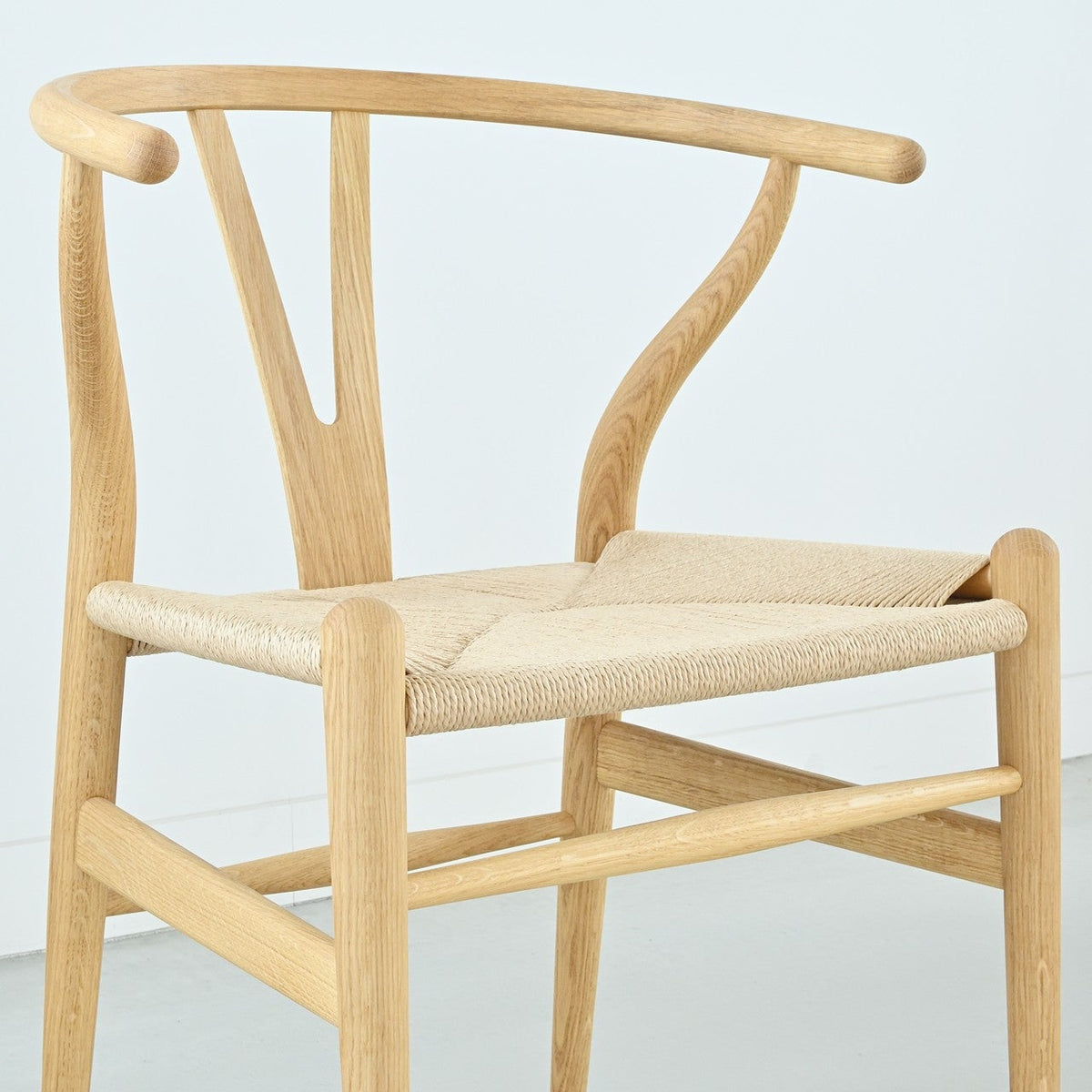 【カールハンセン別注Kvadratクッションプレゼント】CARL HANSEN & SON（カールハンセン&サン）/CH24/Yチェア（ワイチェア）/オーク材/オイル仕上げ/ナチュラルペーパーコード/SH45/【シリアルNo.1748651】/【実物画像】 傷防止フェルト付