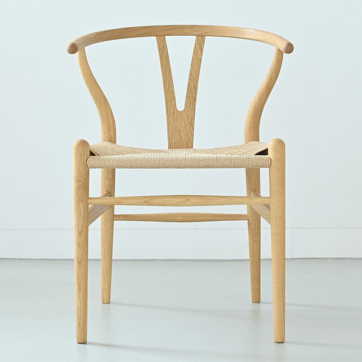 【カールハンセン別注Kvadratクッションプレゼント】CARL HANSEN & SON（カールハンセン&サン）/CH24/Yチェア（ワイチェア）/オーク材/オイル仕上げ/ナチュラルペーパーコード/SH45/【シリアルNo.1779147】/【実物画像】 傷防止フェルト付