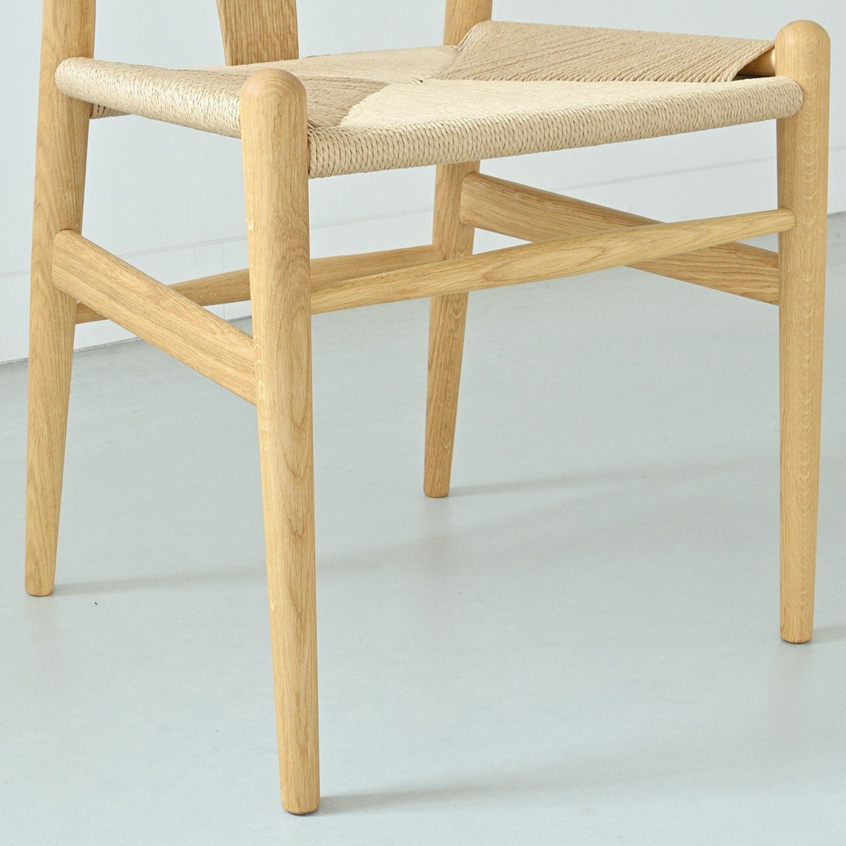 【カールハンセン別注Kvadratクッションプレゼント】CARL HANSEN & SON（カールハンセン&サン）/CH24/Yチェア（ワイチェア）/オーク材/オイル仕上げ/ナチュラルペーパーコード/SH45/【シリアルNo.1779147】/【実物画像】 傷防止フェルト付