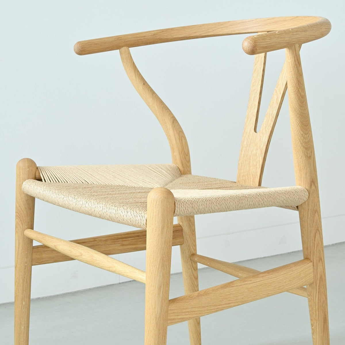 【カールハンセン別注Kvadratクッションプレゼント】CARL HANSEN & SON（カールハンセン&サン）/CH24/Yチェア（ワイチェア）/オーク材/オイル仕上げ/ナチュラルペーパーコード/SH45/【シリアルNo.1779147】/【実物画像】 傷防止フェルト付