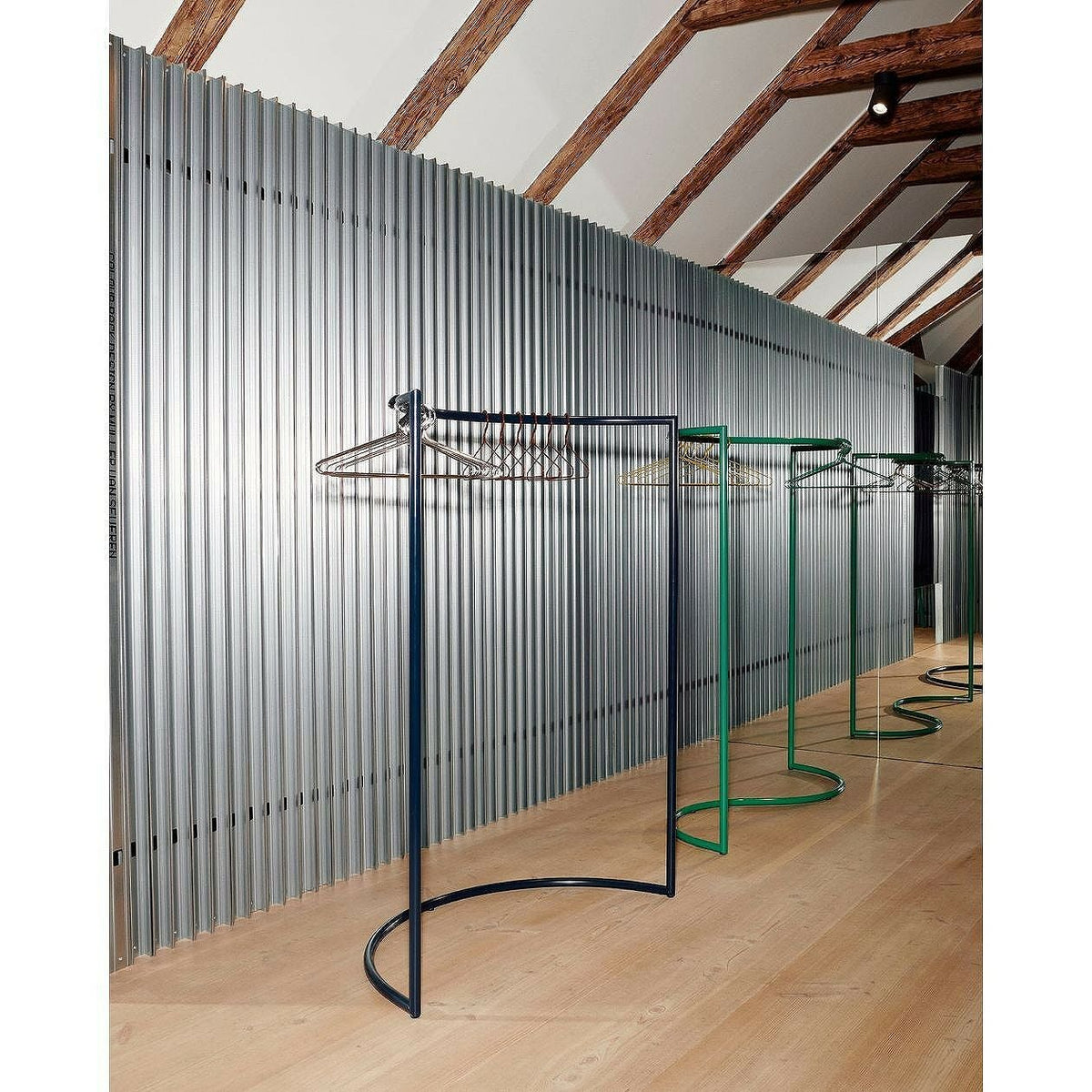 HAY（ヘイ）/Colour Rack/Black/C-ShapeL112×W54.3×H150.3/AE446-D532-AP26