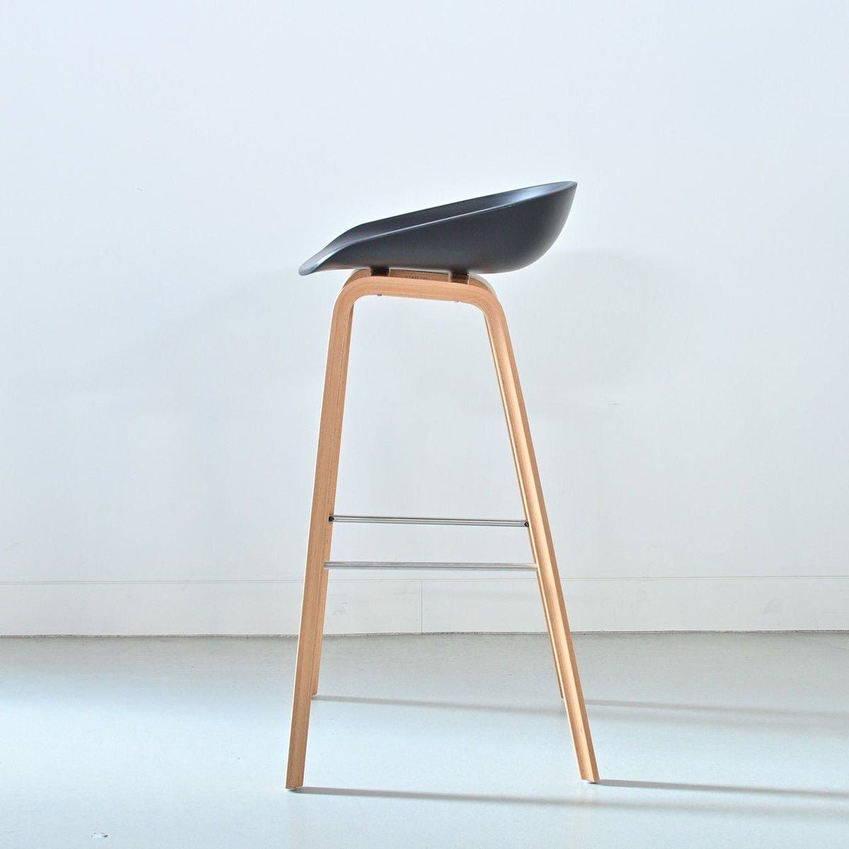 【店頭在庫品】HAY（ヘイ）/ABOUT A CHAIR（アバウト ア チェア）/AAS32 2.0 HIGH チェア/ブラック/AA006-D168-AA51-01UF/Black 2.0 Shell