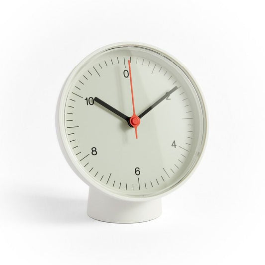 HAY（ヘイ）/TABLE CLOCK/テーブルクロック/ホワイト 時計 クロック 卓上 新生活 置時計 置き時計 北欧 子供部屋 寝室 リビング 玄関 洗面所 静音 カフェ 小型 小さい 白 正規品 ギフト ラッピング不可