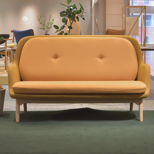 【店頭在庫品】Fritz Hansen（フリッツハンセン）/Fri Sofa/JH150/本体Remix422/座Viber0472/脚オーク