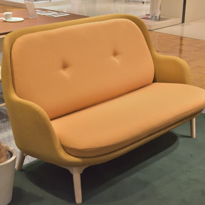 【店頭在庫品】Fritz Hansen（フリッツハンセン）/Fri Sofa/JH150/本体Remix422/座Viber0472/脚オーク