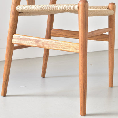 【カールハンセン別注Kvadratクッションプレゼント】CARL HANSEN & SON（カールハンセン&サン）/CH24/Yチェア（ワイチェア）/チーク材/オイル仕上げ/ナチュラルペーパーコード/SH45/【シリアルNo.1792866】/【実物画像】 傷防止フェルト付