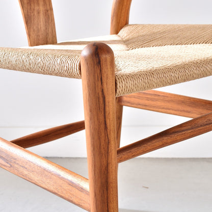 【カールハンセン別注Kvadratクッションプレゼント】CARL HANSEN & SON（カールハンセン&サン）/CH24/Yチェア（ワイチェア）/チーク材/オイル仕上げ/ナチュラルペーパーコード/SH45/【シリアルNo.1805586】/【実物画像】 傷防止フェルト付