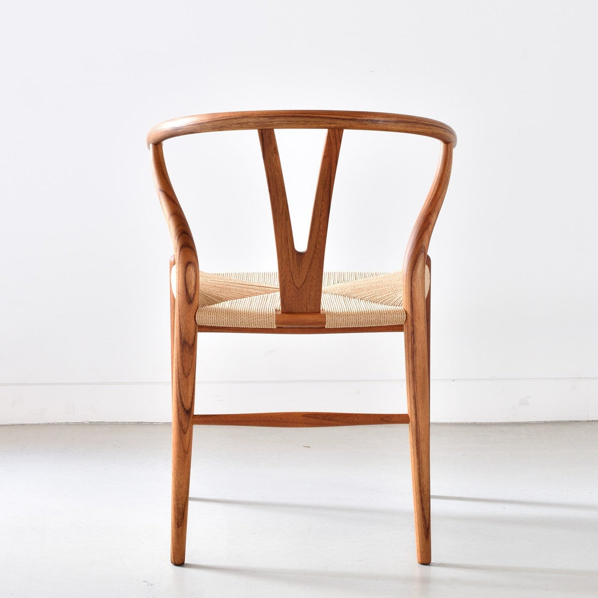 【カールハンセン別注Kvadratクッションプレゼント】CARL HANSEN & SON（カールハンセン&サン）/CH24/Yチェア（ワイチェア）/チーク材/オイル仕上げ/ナチュラルペーパーコード/SH45/【シリアルNo.1805588】/【実物画像】 傷防止フェルト付